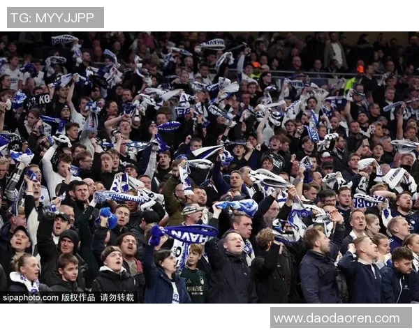 退役足球明星重返赛场挥洒汗水，为球迷呈现经典对决与激情时刻